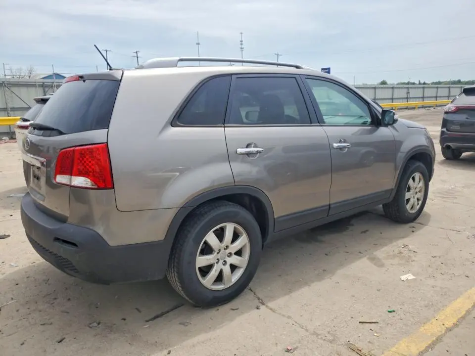 2012 KIA SORENTO LX  