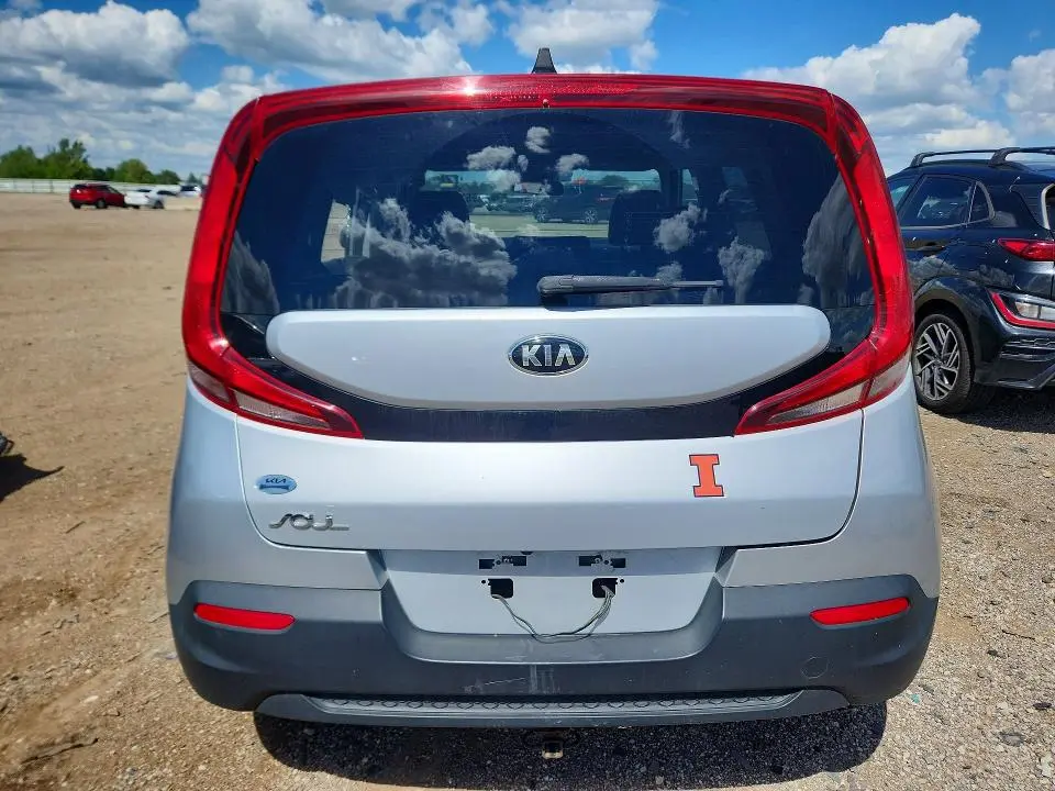 2020 KIA SOUL LX  