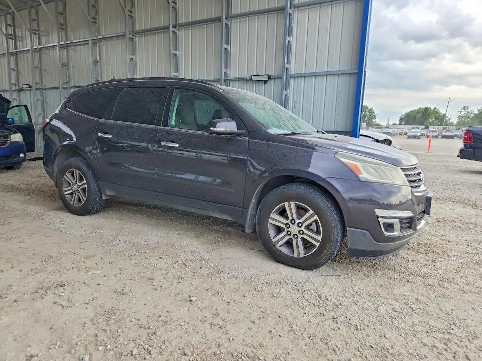 2017 CHEVROLET TRAVERSE LT  