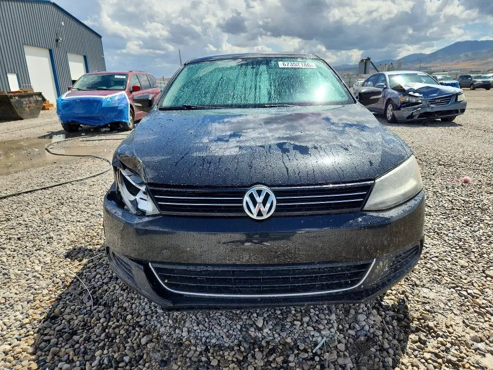 2014 VOLKSWAGEN JETTA SE  