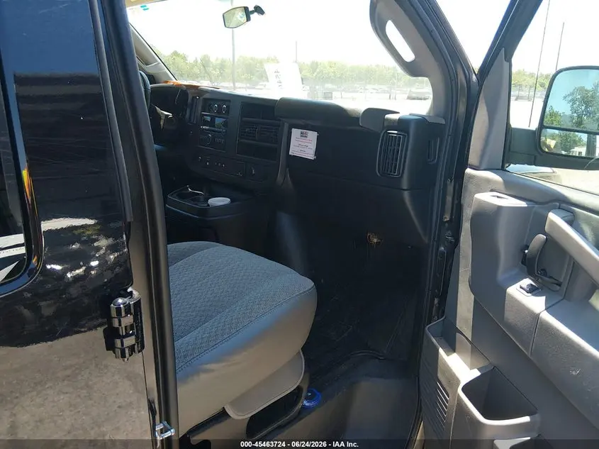 2016 CHEVROLET EXPRESS 3500 LT