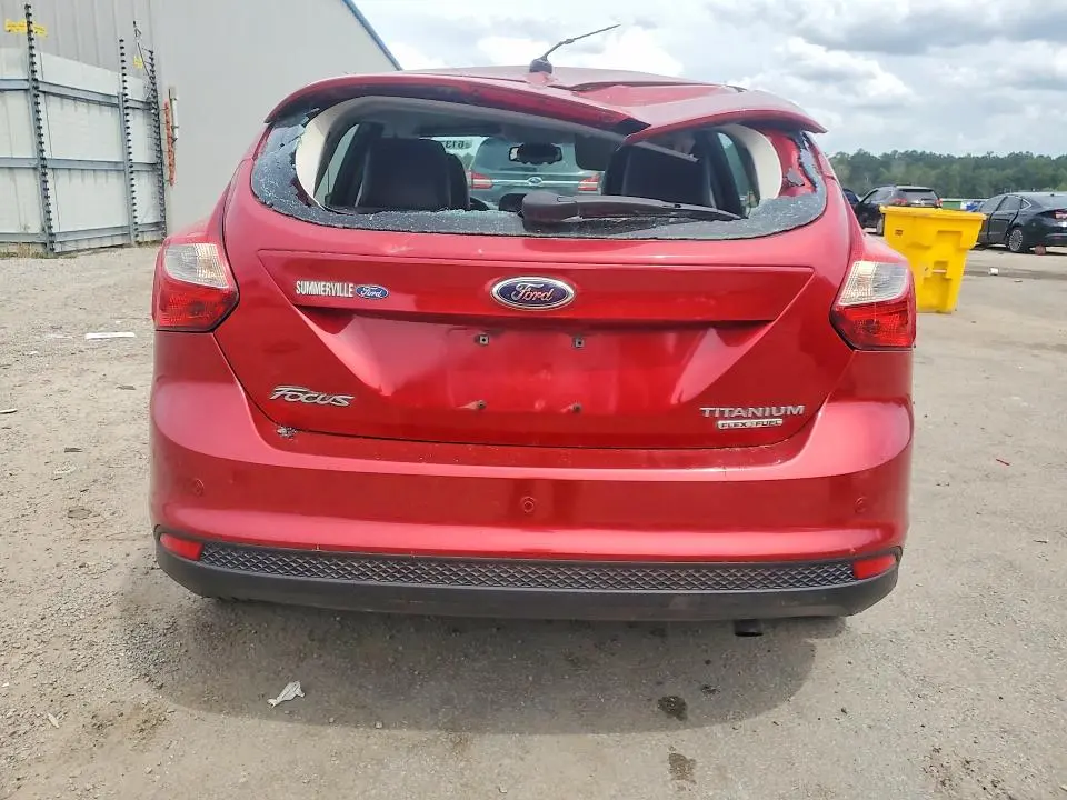 2012 FORD FOCUS TITANIUM  