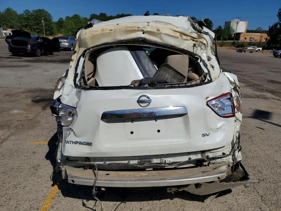 2018 NISSAN PATHFINDER SV  