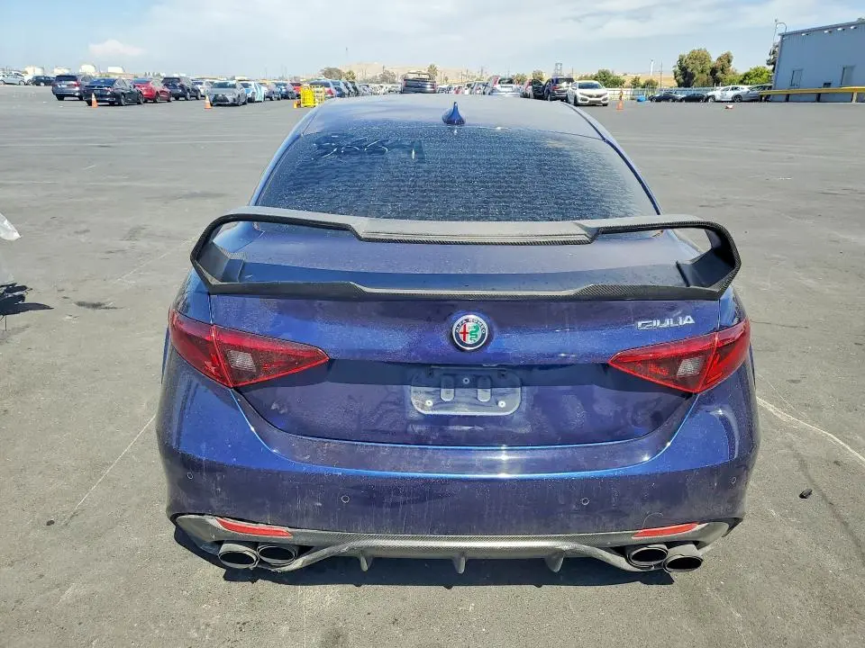 2017 ALFA ROMEO GIULIA   