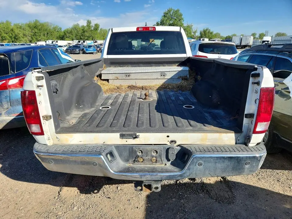 2015 RAM 2500 ST  