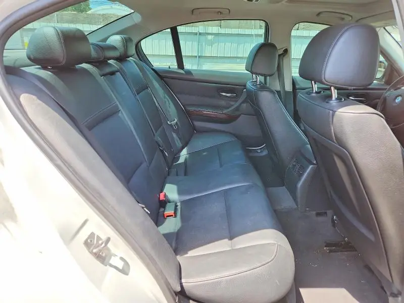 2011 BMW 328   
