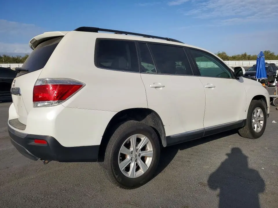 2012 TOYOTA HIGHLANDER BASE  