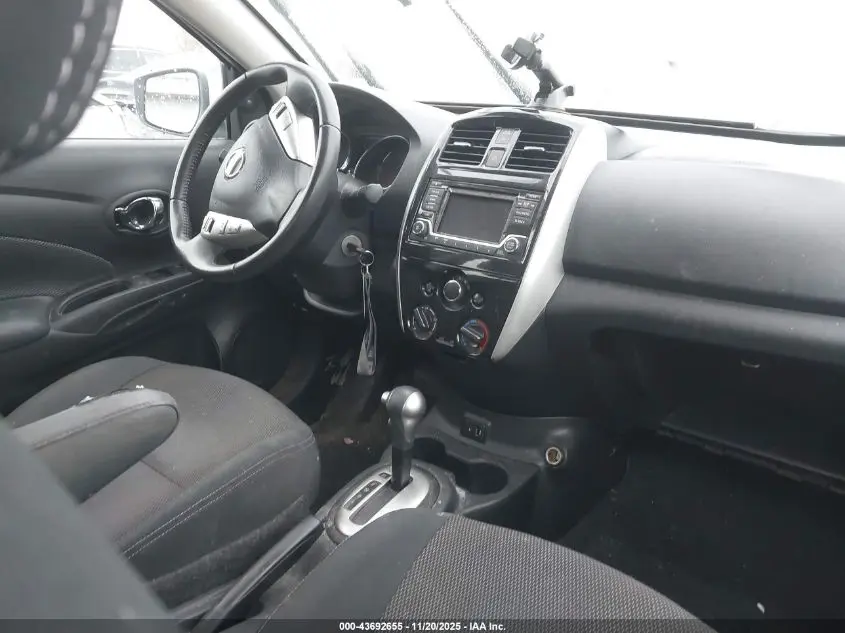 2017 NISSAN VERSA 1.6 SV