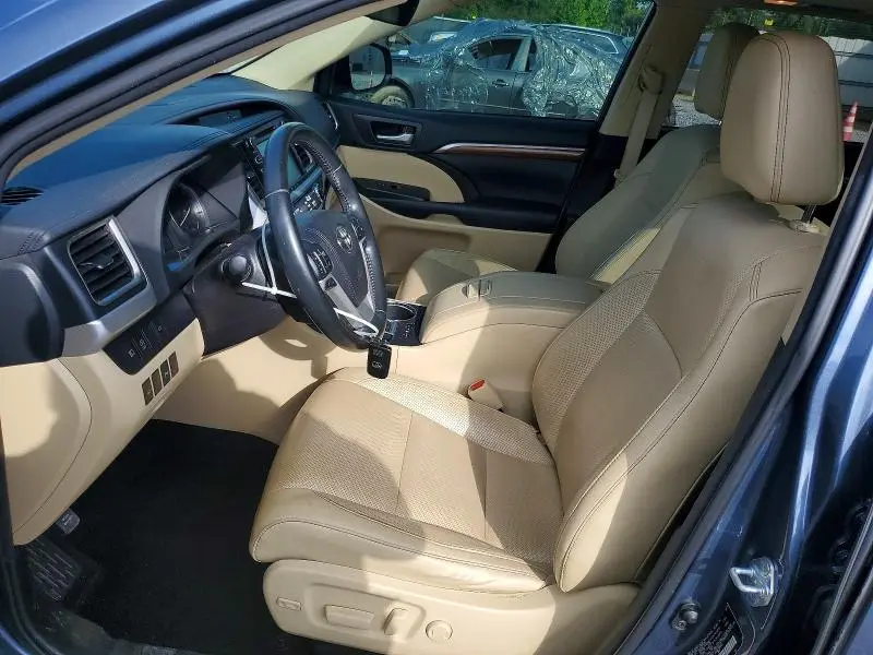 2017 TOYOTA HIGHLANDER LIMITED  