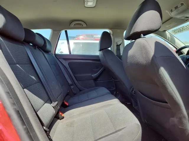 2013 VOLKSWAGEN JETTA S  