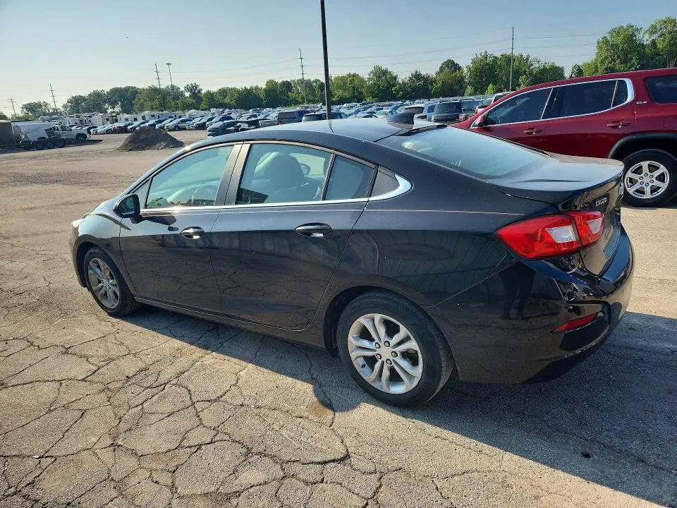 2019 CHEVROLET CRUZE LT  