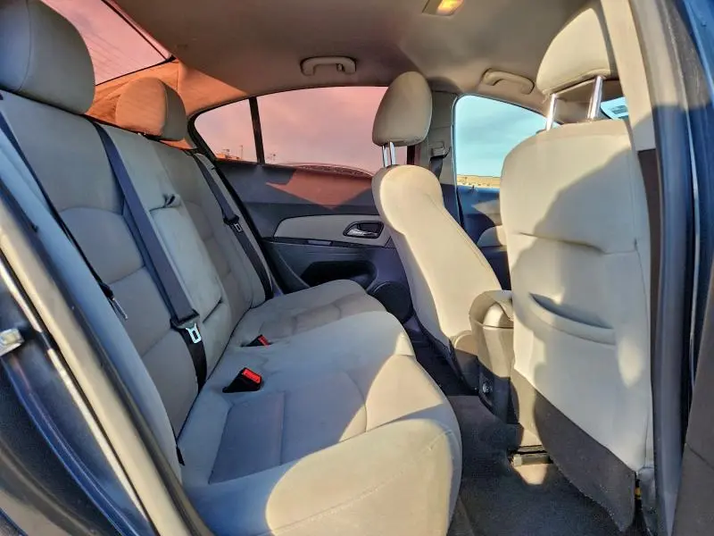 2013 CHEVROLET CRUZE LT  