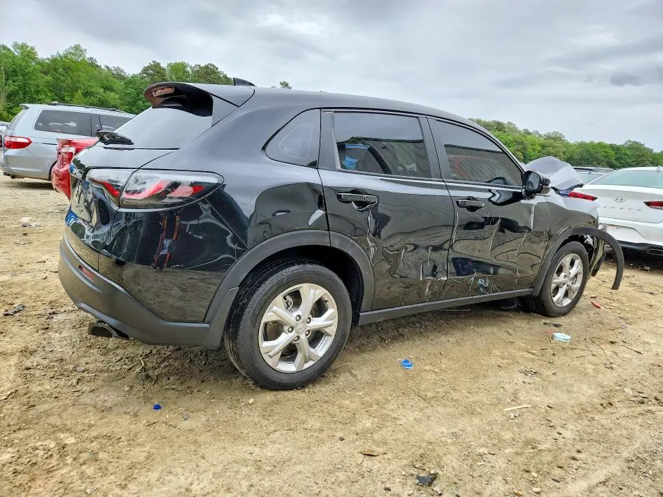 2025 HONDA HR-V LX  