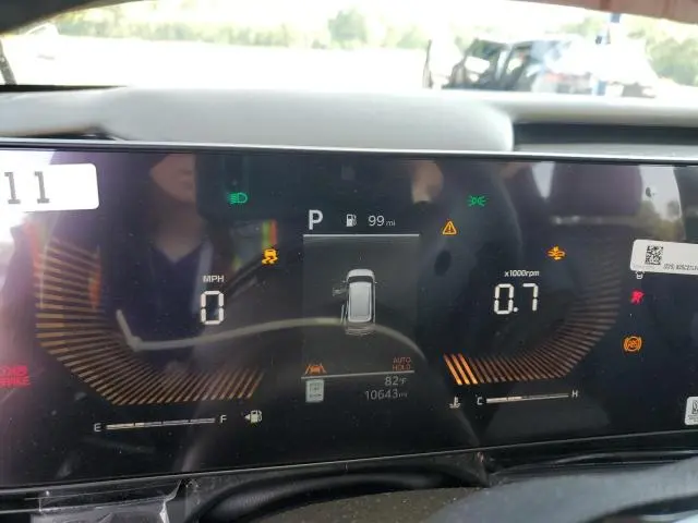 2025 KIA CARNIVAL LX  