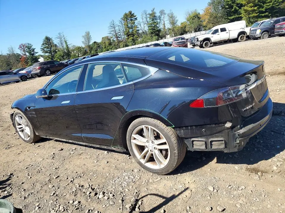 2015 TESLA MODEL S   