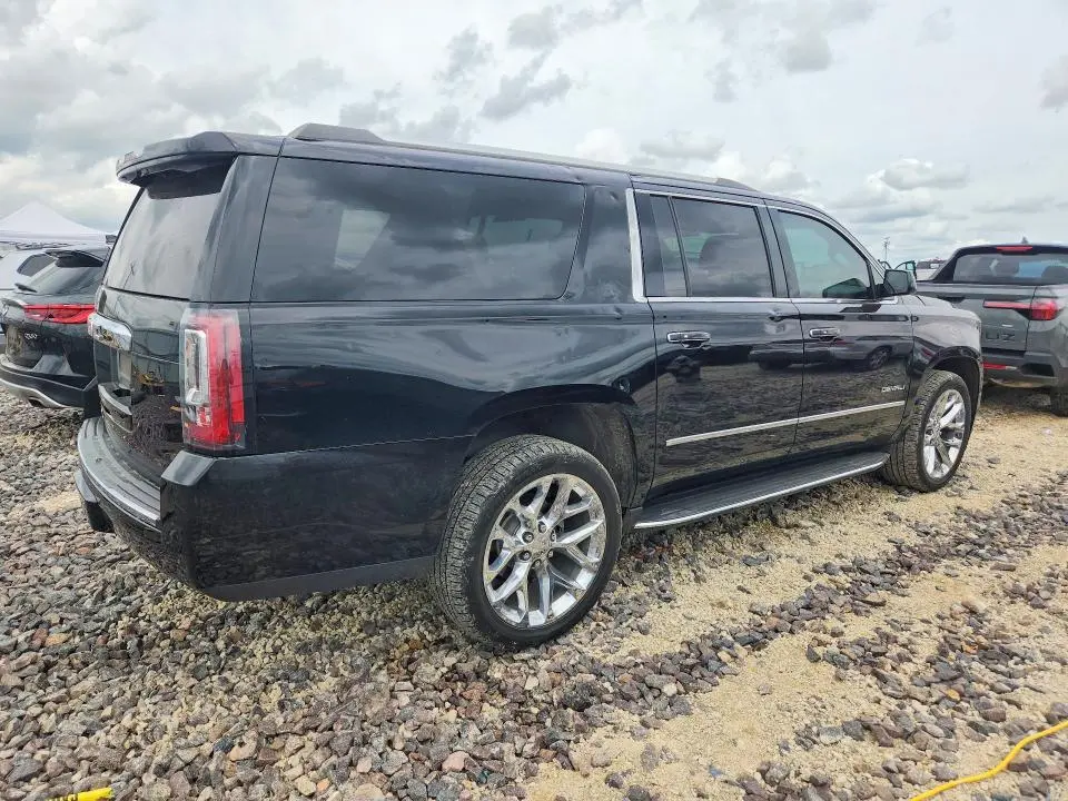 2018 GMC YUKON XL DENALI  