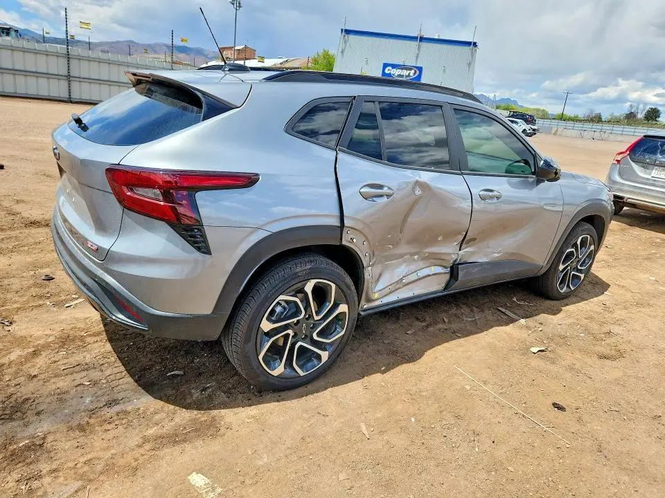 2025 CHEVROLET TRAX 2RS  