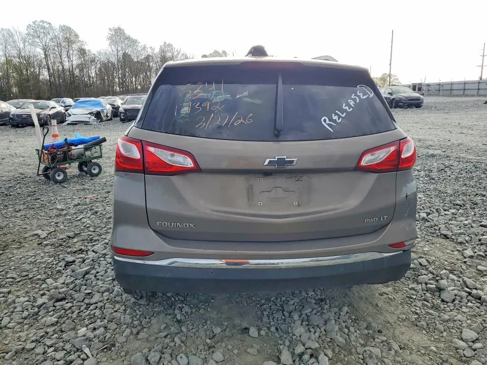 2018 CHEVROLET EQUINOX LT  