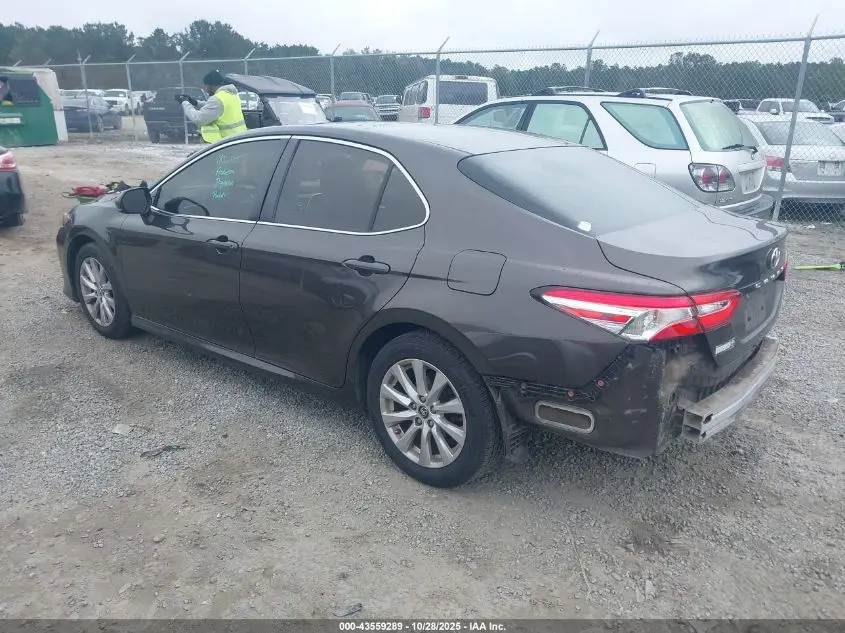 2018 TOYOTA CAMRY LE