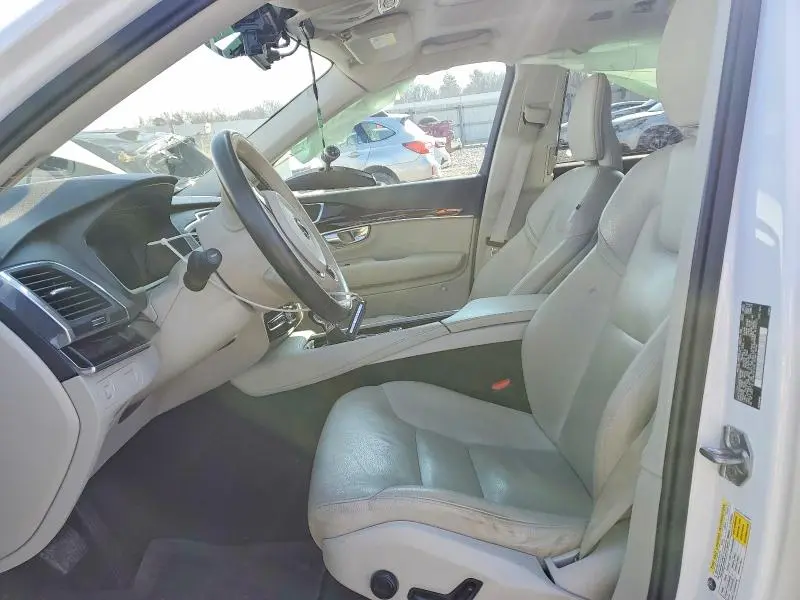 2019 VOLVO XC90 T5 MOMENTUM  