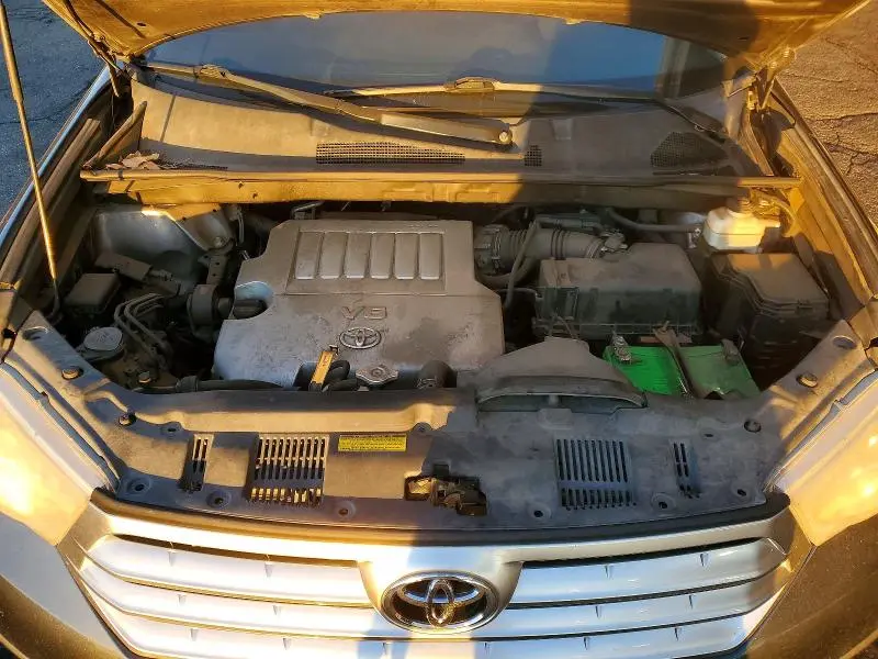 2012 TOYOTA HIGHLANDER LIMITED  