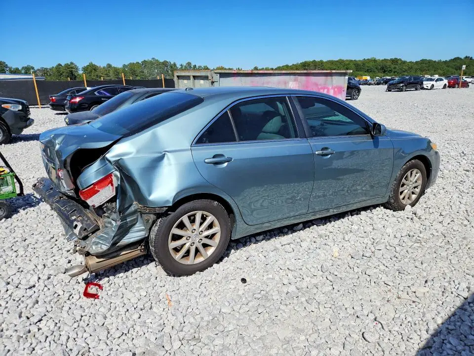 2010 TOYOTA CAMRY XLE  