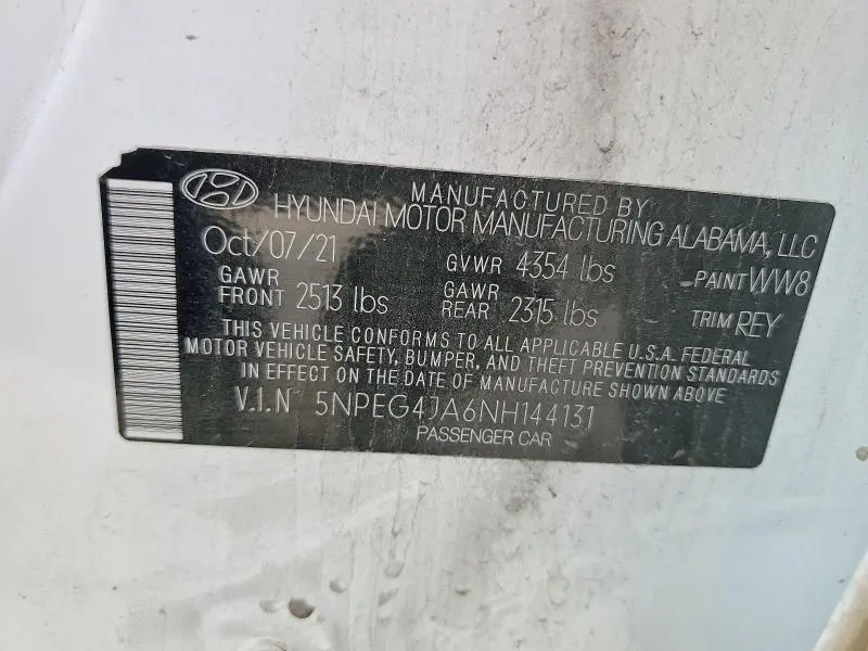 2022 HYUNDAI SONATA SE  