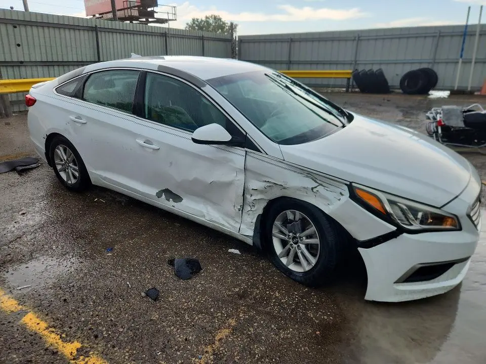 2017 HYUNDAI SONATA SE  