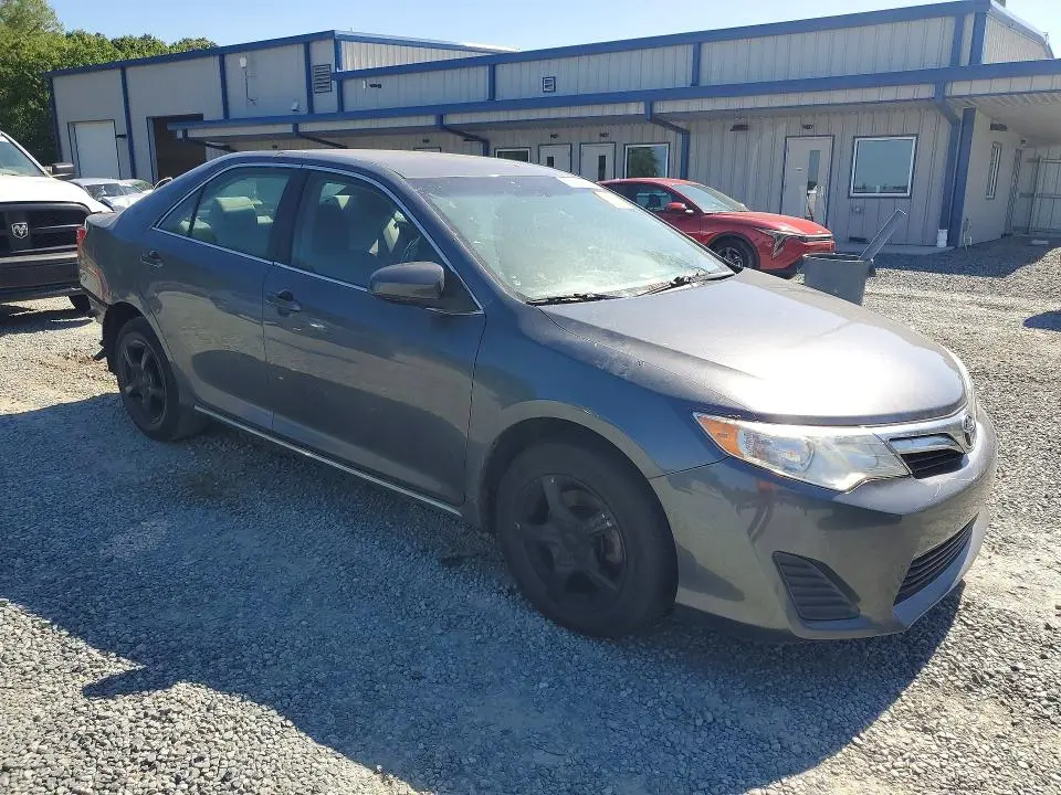 2014 TOYOTA CAMRY   