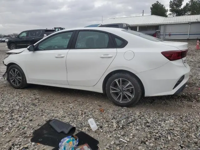 2023 KIA FORTE LX  