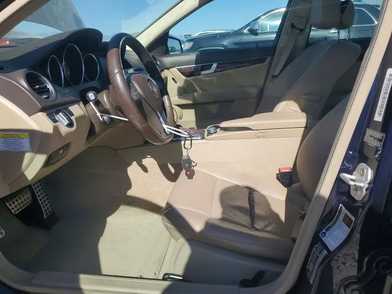 2013 MERCEDES-BENZ C 250  