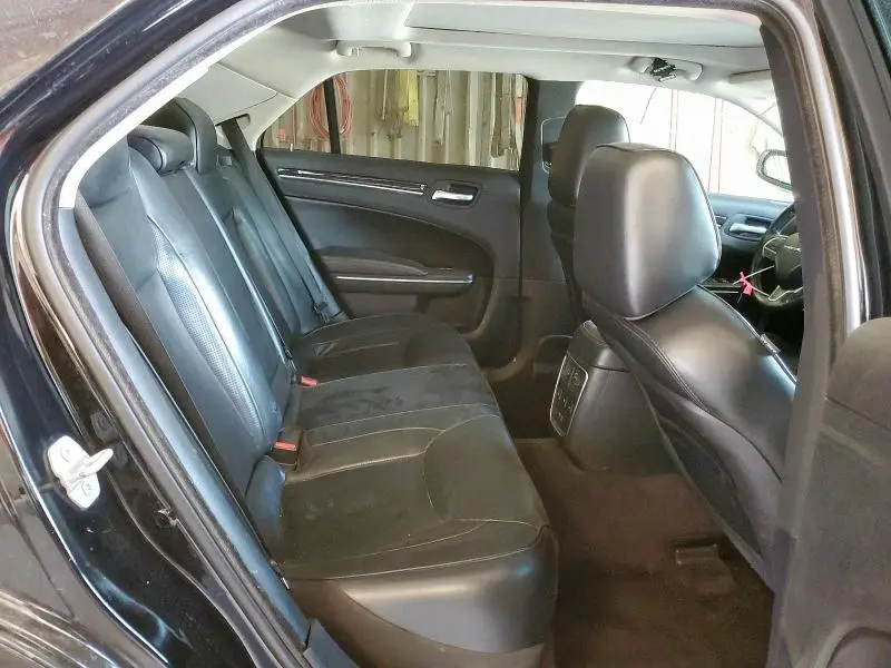 2016 CHRYSLER 300C   