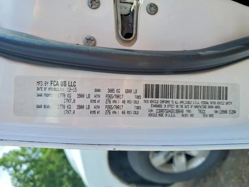 2016 RAM 1500 SLT  