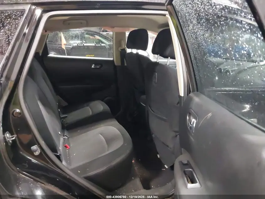 2013 NISSAN ROGUE SV