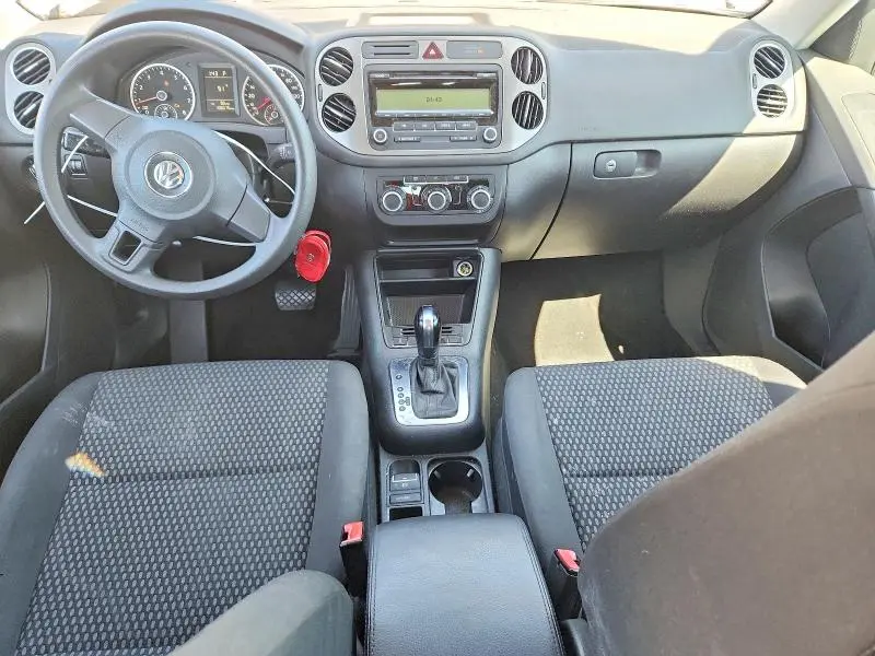 2011 VOLKSWAGEN TIGUAN S  