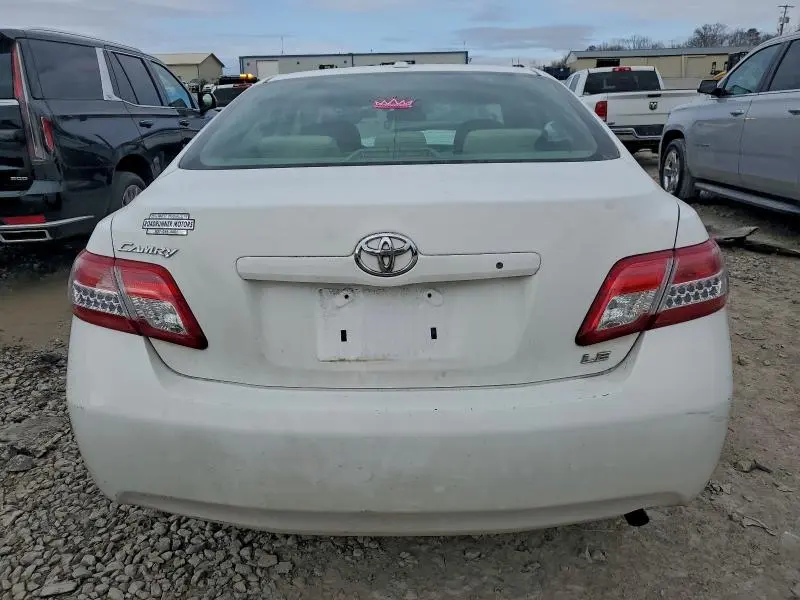 2011 TOYOTA CAMRY BASE  