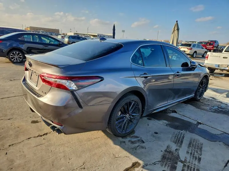 2021 TOYOTA CAMRY XSE  