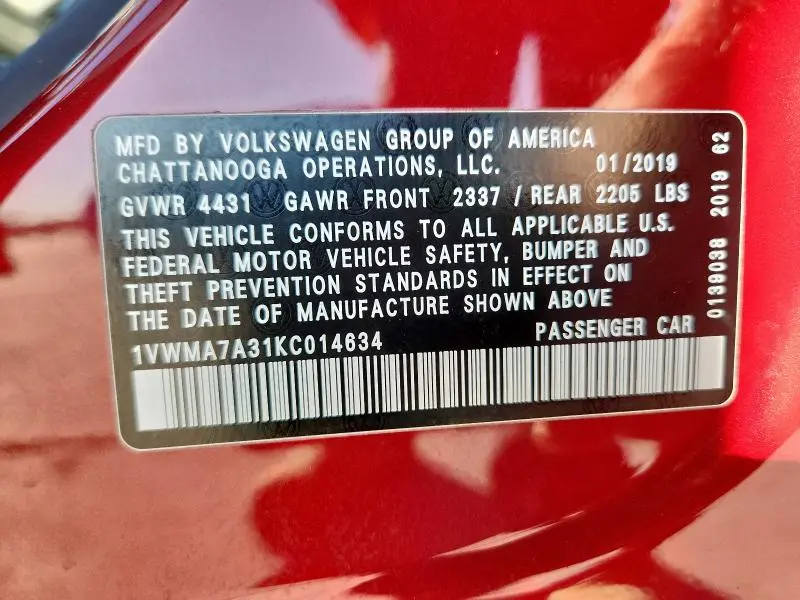 2019 VOLKSWAGEN PASSAT SE R-LINE  