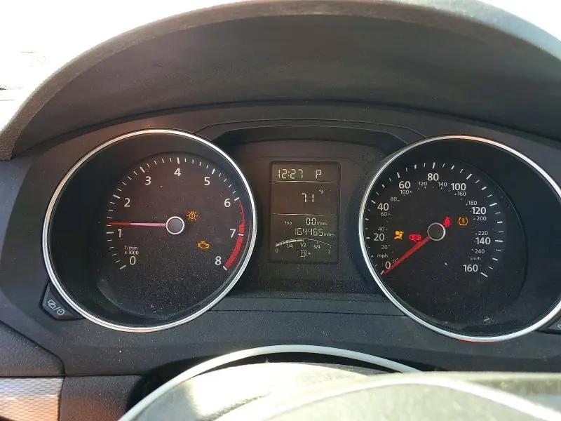 2015 VOLKSWAGEN JETTA SE  