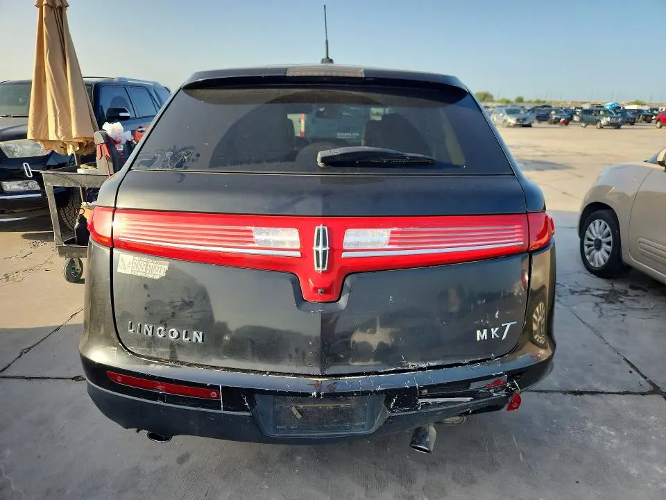 2013 LINCOLN MKT   