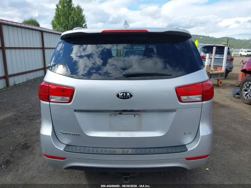 2018 KIA SEDONA LX