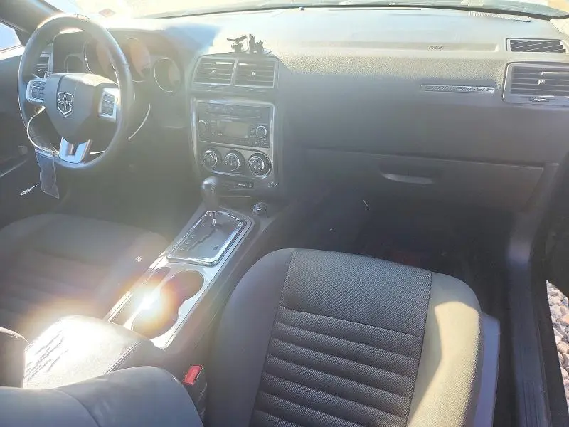 2014 DODGE CHALLENGER SXT  