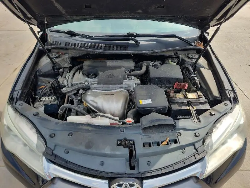 2016 TOYOTA CAMRY XLE  