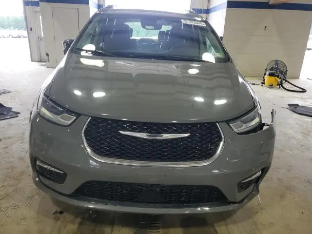 2021 CHRYSLER PACIFICA LIMITED  