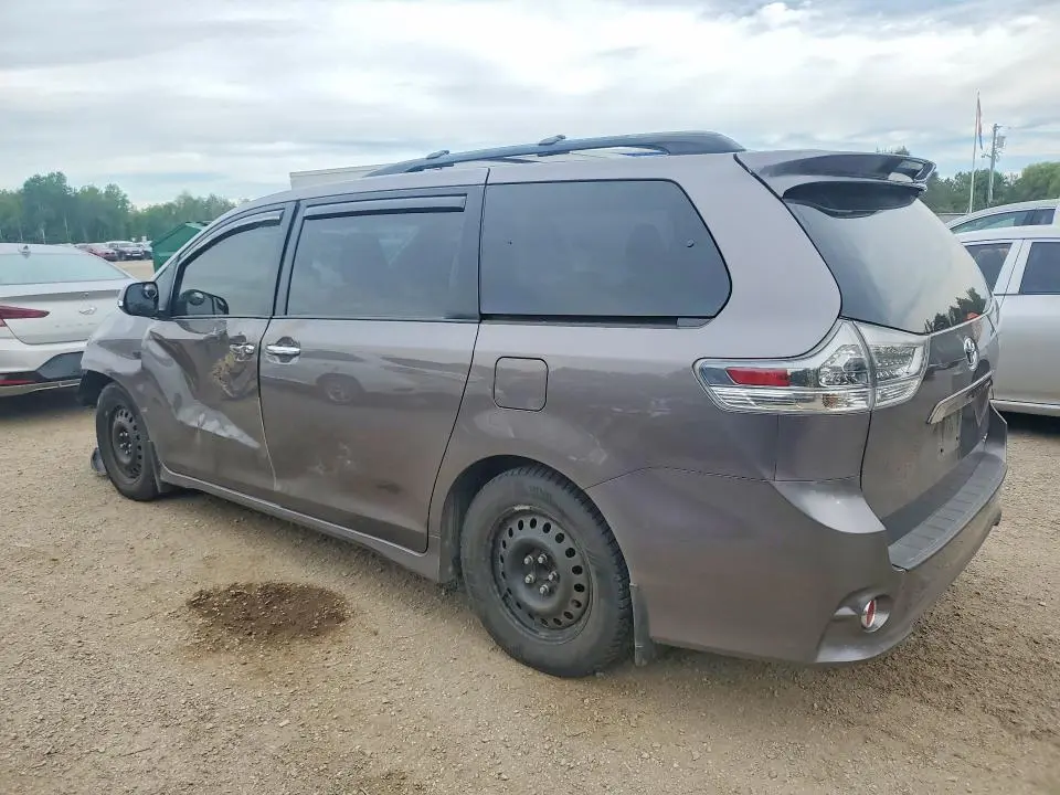 2014 TOYOTA SIENNA SPORT  