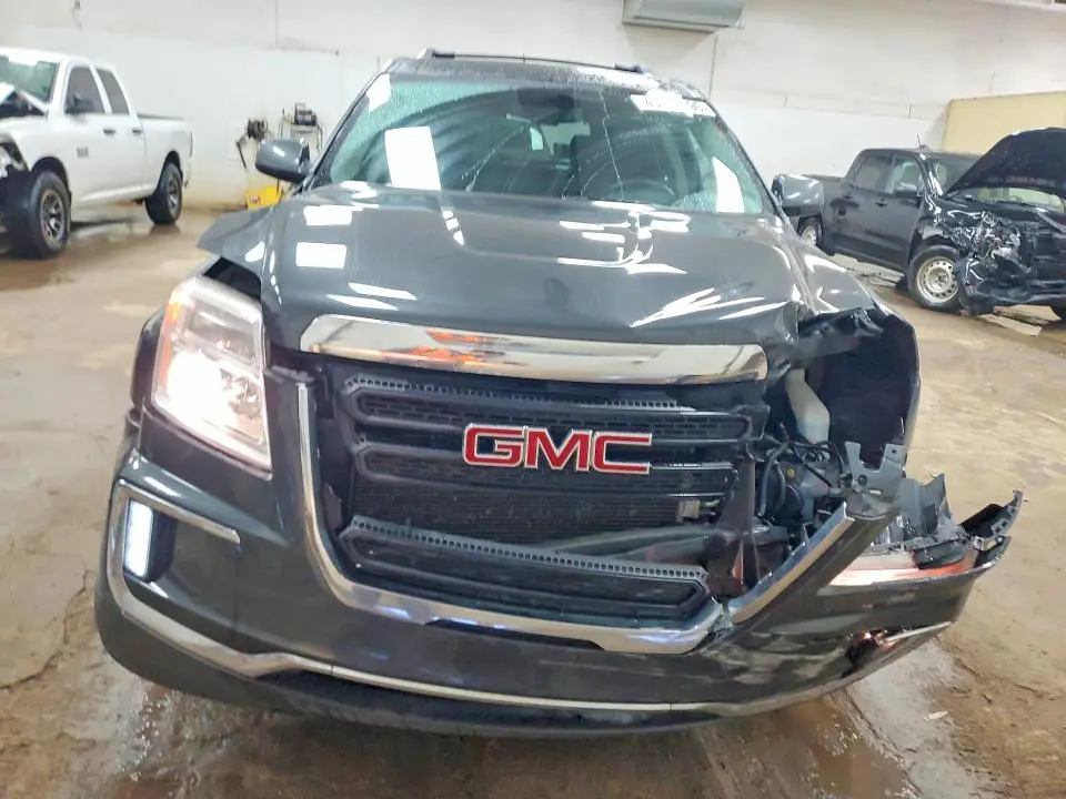 2017 GMC TERRAIN SLE  