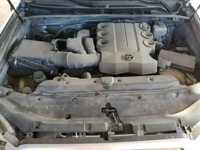 2010 TOYOTA 4RUNNER SR5  