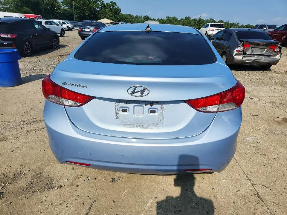 2011 HYUNDAI ELANTRA GLS  