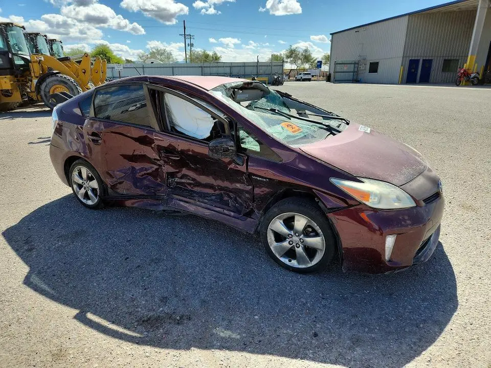 2013 TOYOTA PRIUS PERSONA SERIES SE  