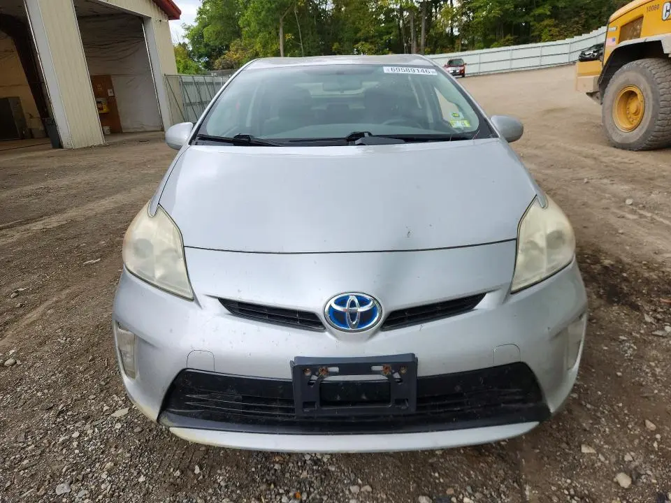 2013 TOYOTA PRIUS TWO  